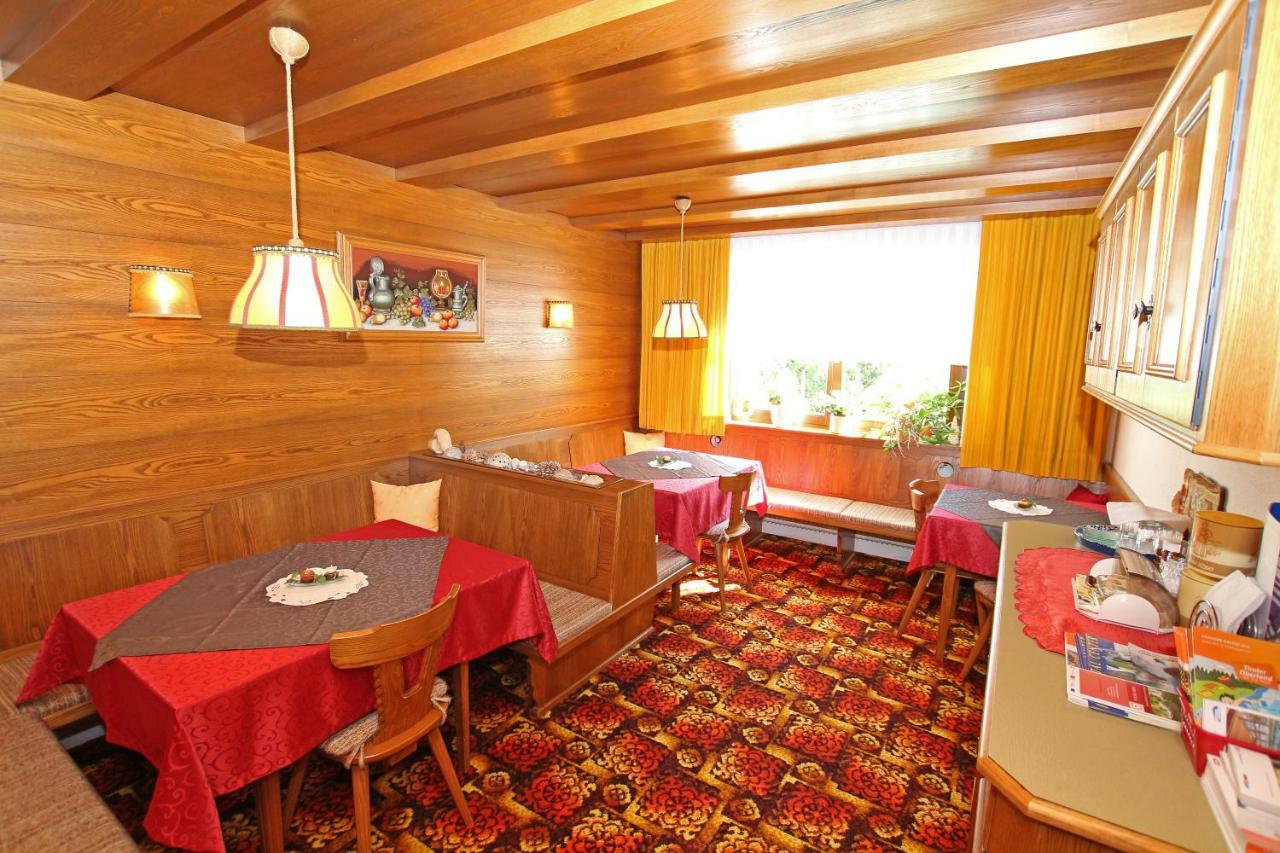 Pension Delacher Ried im Oberinntal Exterior foto